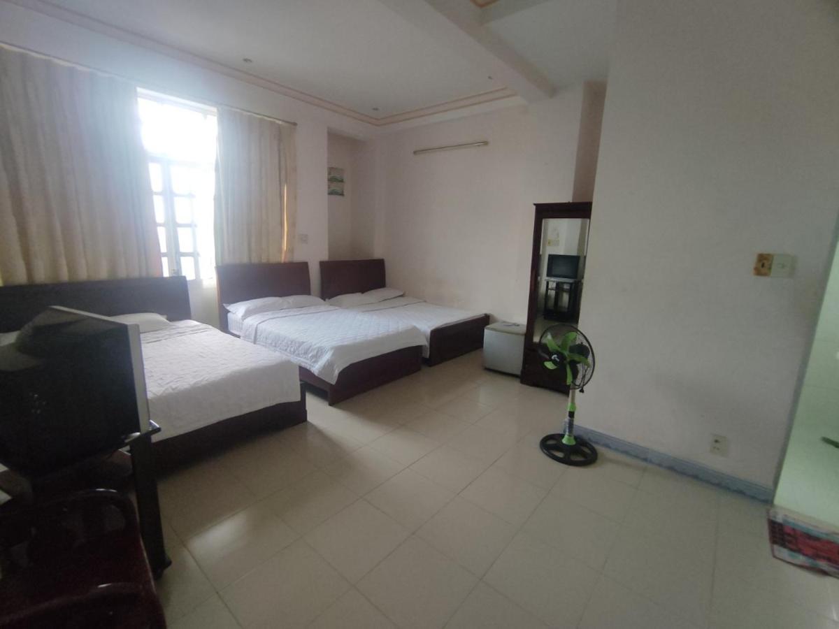 Khach San Phu Phuong Hotel Nha Trang Exterior photo